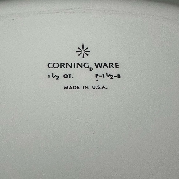 Vintage Corning Ware Blue Cornflower 1 1/2 qt Baking Dish with Pyrex Lid - Picture 9 of 15
